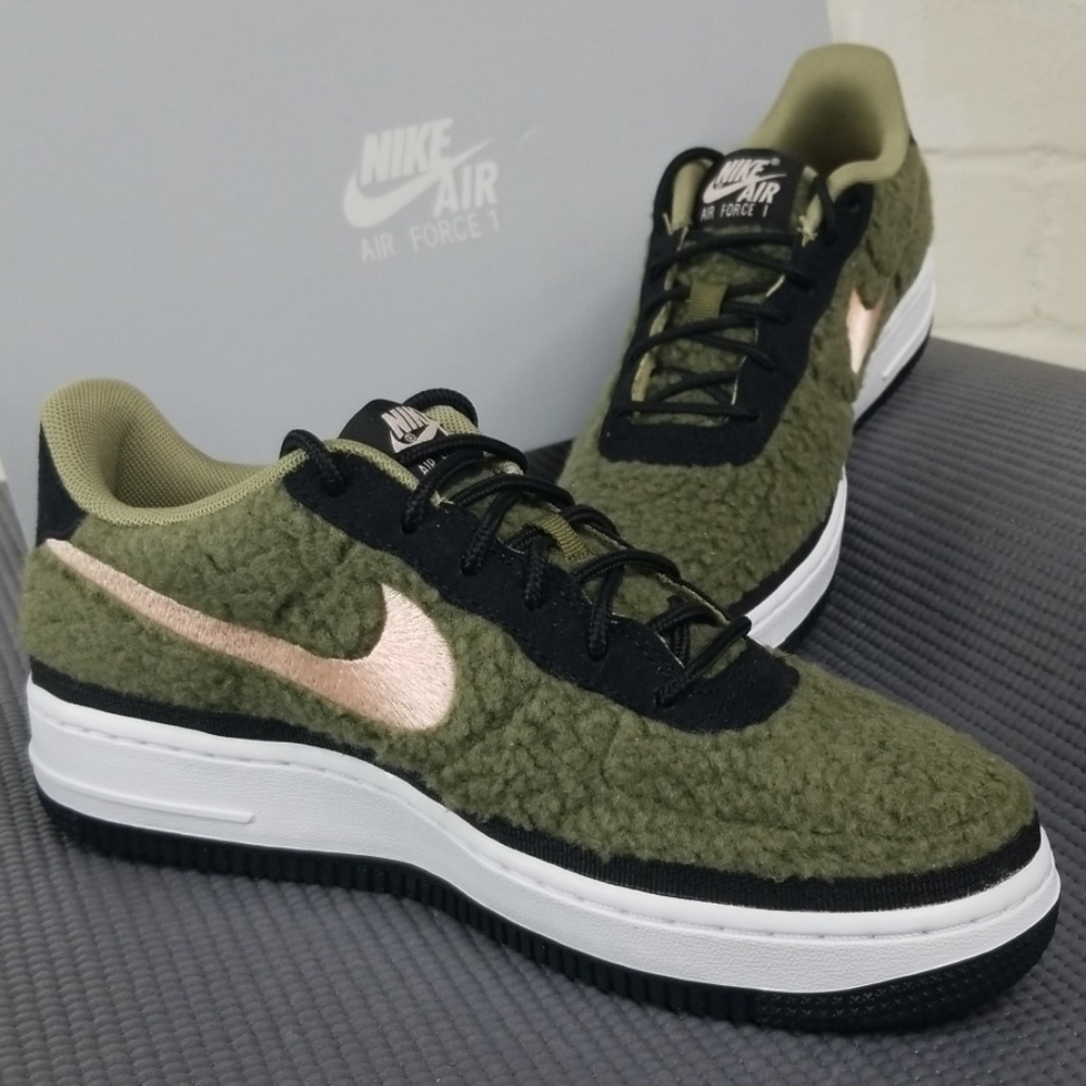 Nike Air Force 1 Shearling QS (GS) Youth/Womens - Picture 2 of 8